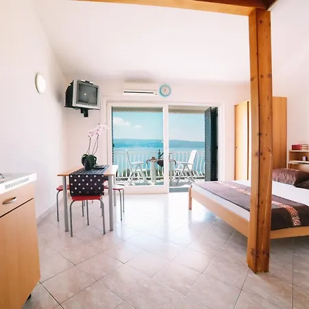 Pensionat Brigita 3*