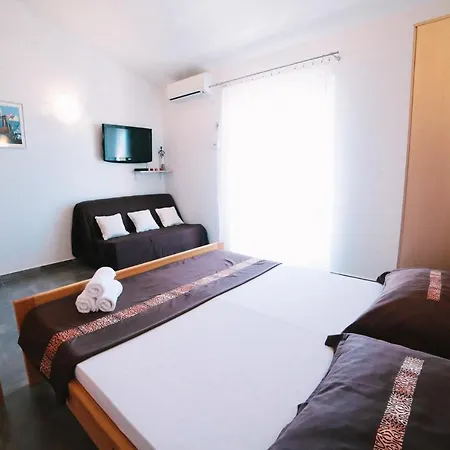 Πανσιόν Brigita 3*